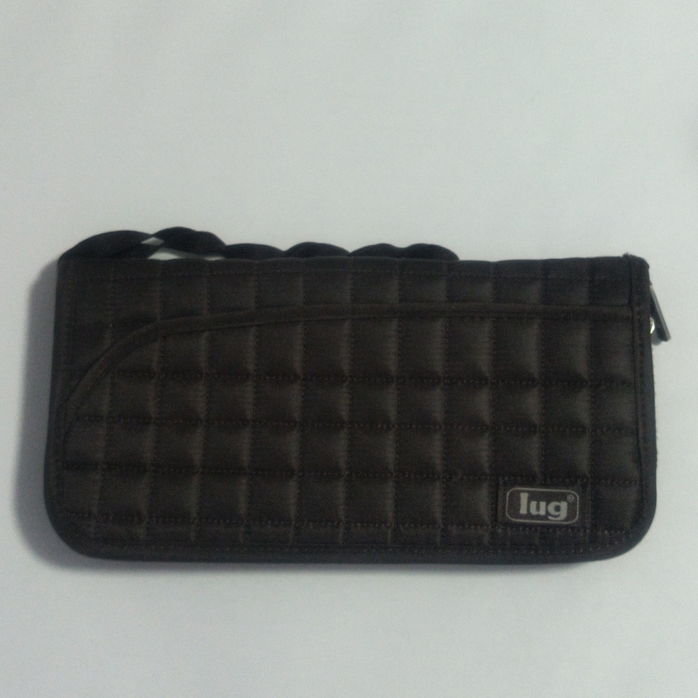LUG / Brown Quilted Wallet / EUC